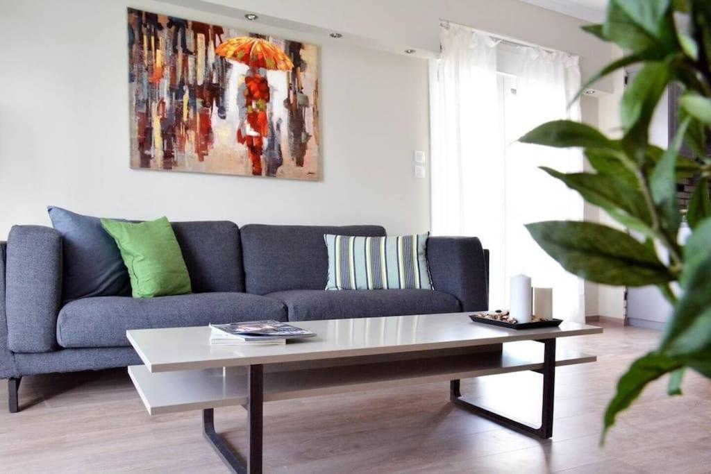 Near Acropolis, 3 Bedroom 2 Bathroom Big Beautiful Apt Афины Экстерьер фото